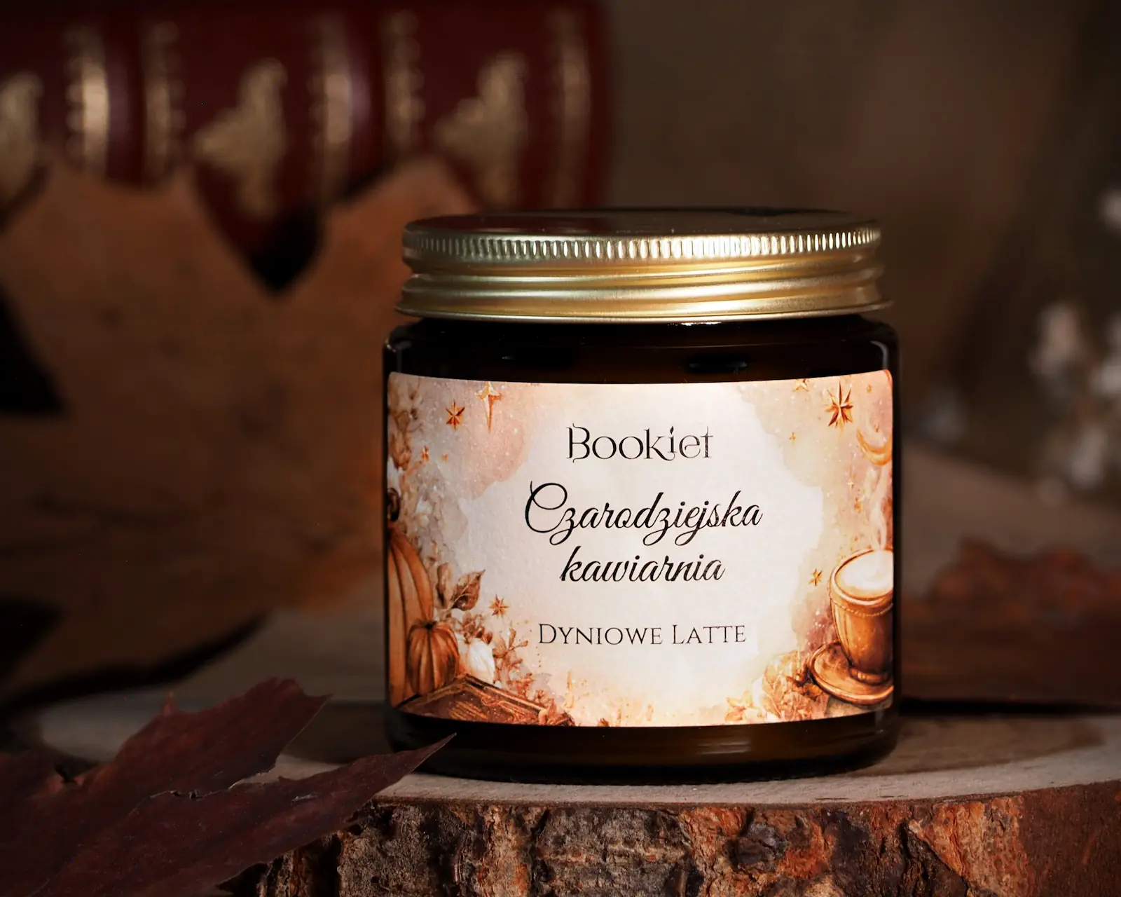 Mała świeca sojowa Czarodziejska Kawiarnia 120ml o zapachu Pumpkin Spice Latte